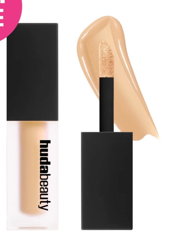 Huda Beauty FauxFilter Luminous Concealer