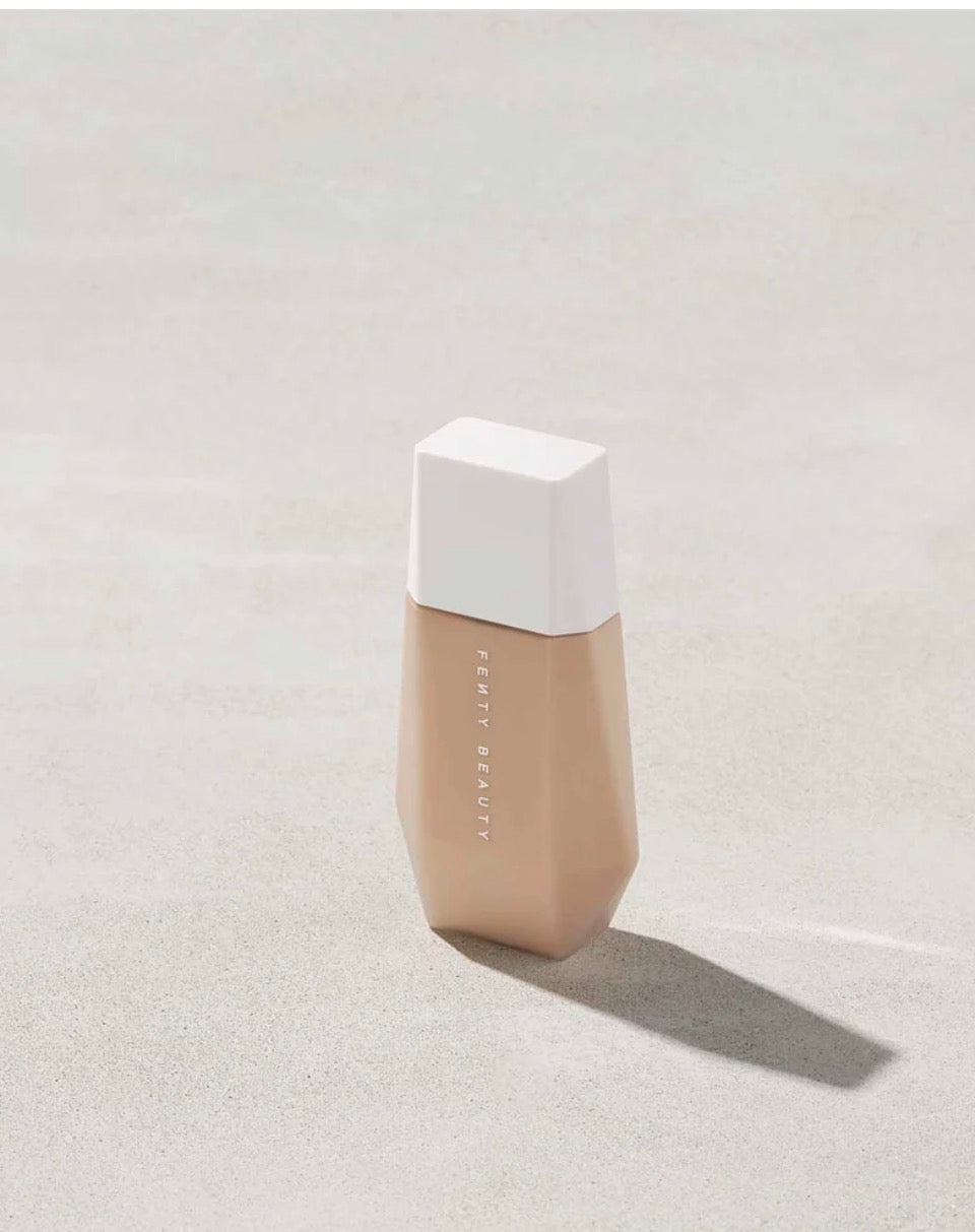 Fenty Beauty EAZE DROP LIGHTWEIGHT BLURRING SKIN TINT