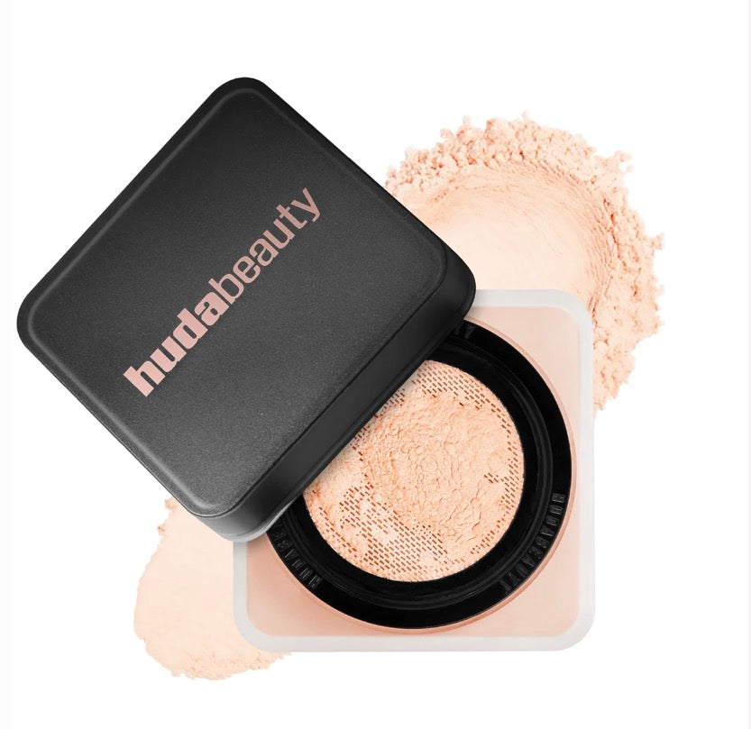 HudaBeauty Easy Bake Loose Baking & Setting Powder