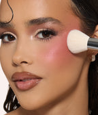 Huda Bueaty Diffusing Cheek Blusher Brush