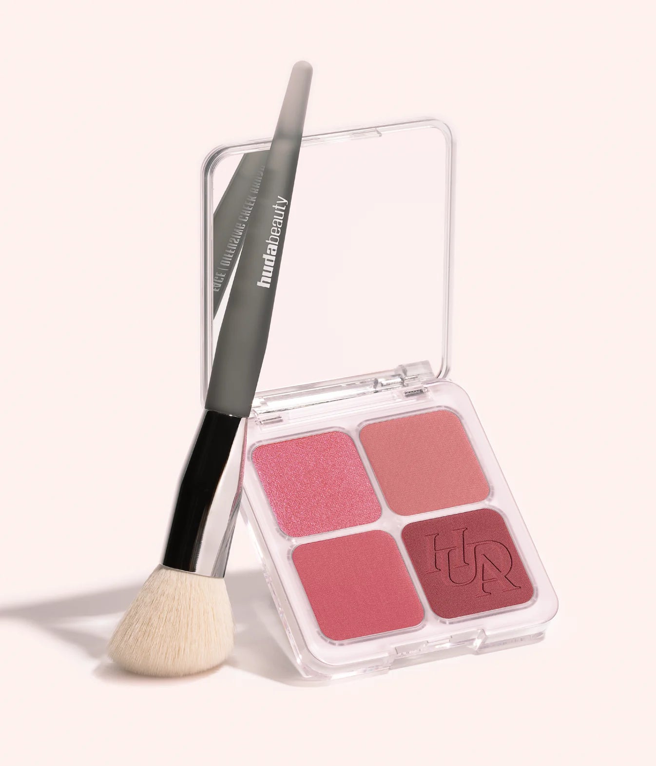 Huda Bueaty Diffusing Cheek Blusher Brush