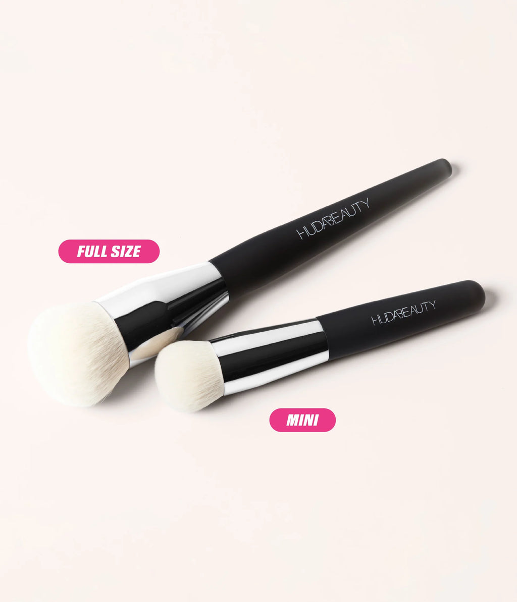 HudaBeauty Easy Blur Base Brush